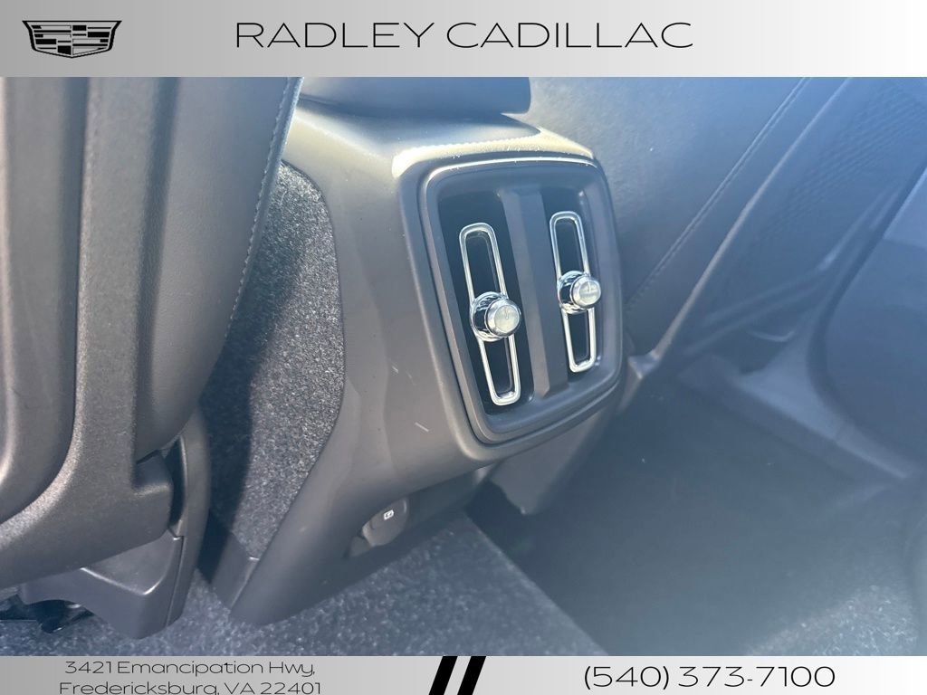 Used 2020 Volvo XC40 T5 R-Design image 20