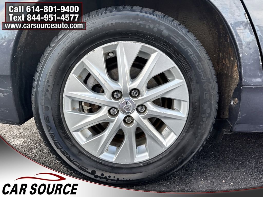 Used 2015 Toyota Prius Prime Plug-In Hybrid image 33