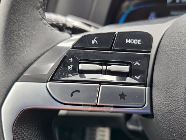 New 2026 Hyundai Elantra SEL Sport FWD image 13