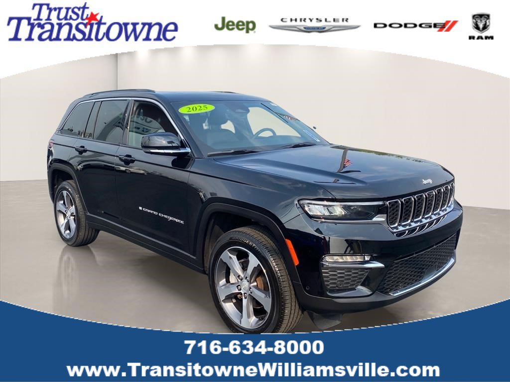 Used 2025 Jeep Grand Cherokee Limited w/ Luxury Tech Group II AWD/4WD image 1