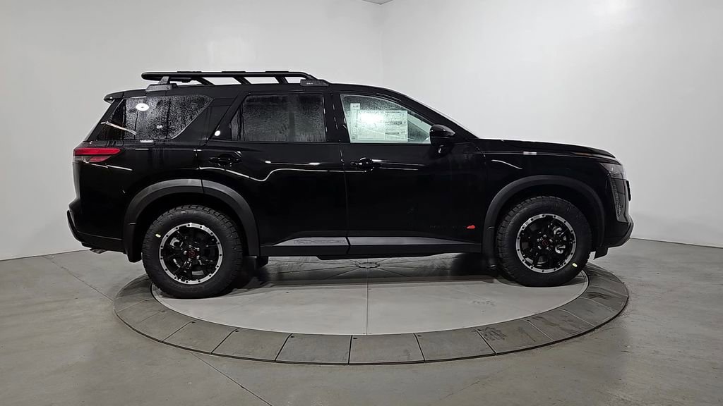 New 2026 Nissan Pathfinder SV image 7