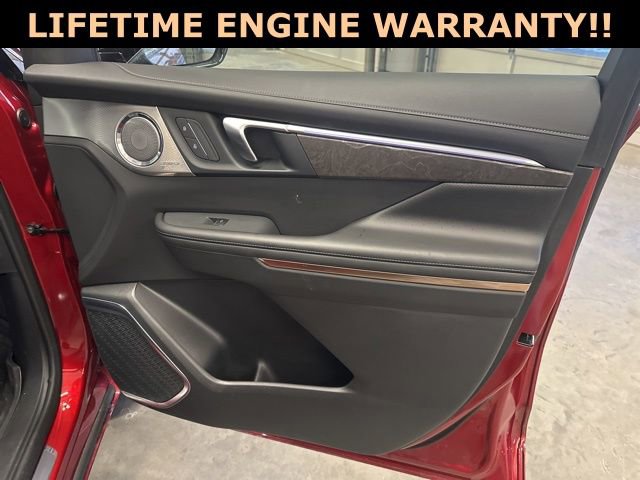 Used 2025 Buick Enclave Avenir w/ Super Cruise Package image 46