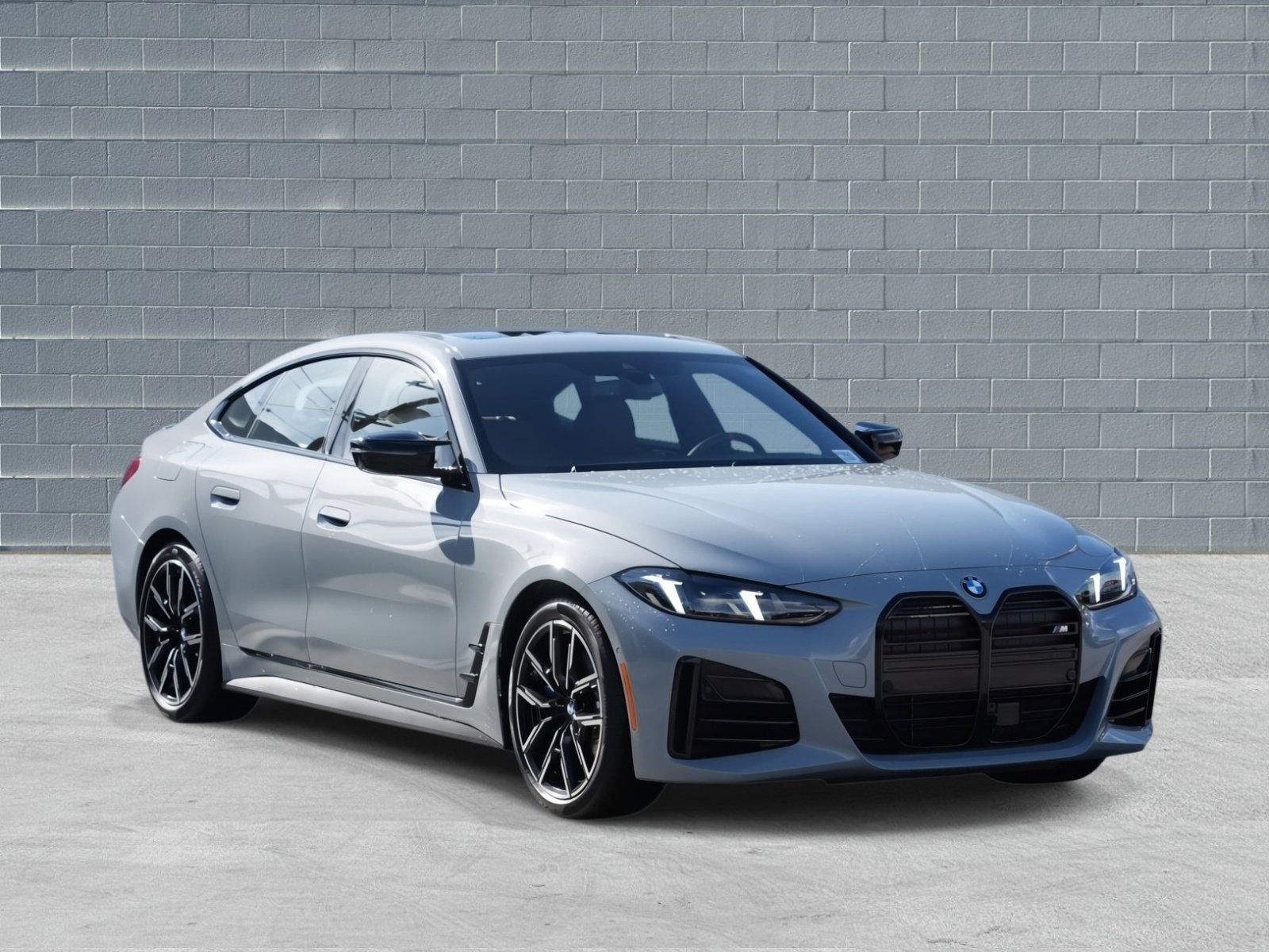 Used 2025 BMW M440i image 1