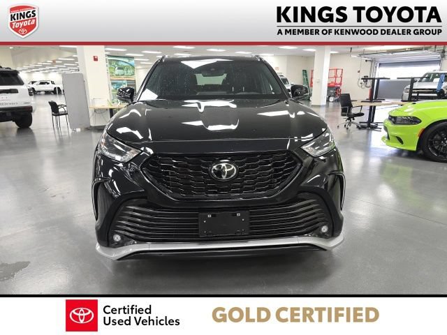 Certified 2024 Toyota Highlander XSE AWD/4WD image 3