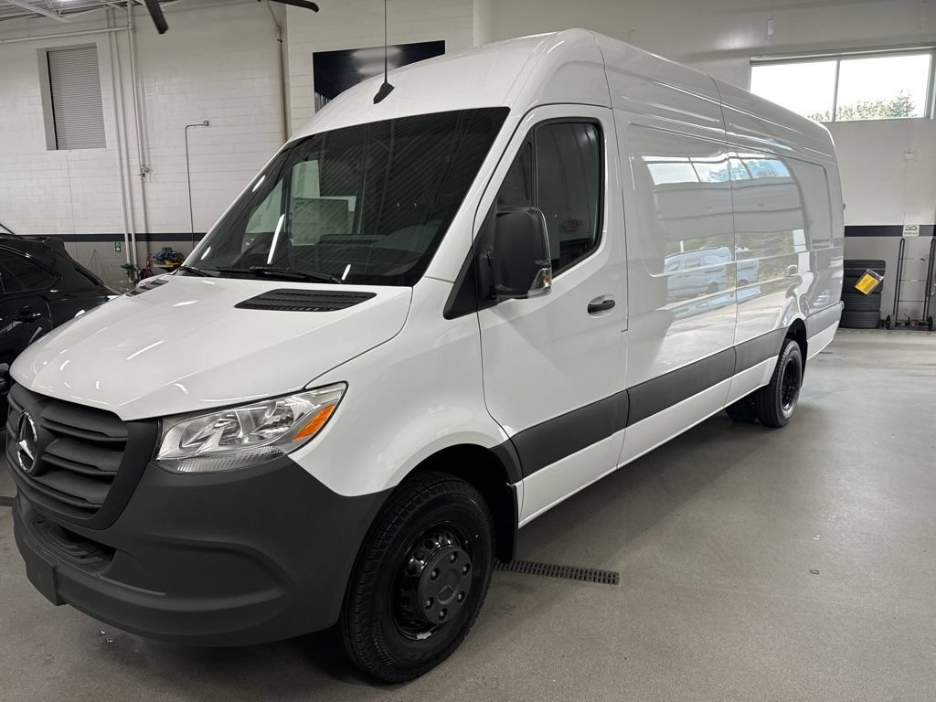 New 2025 Mercedes-Benz Sprinter 3500 image 1