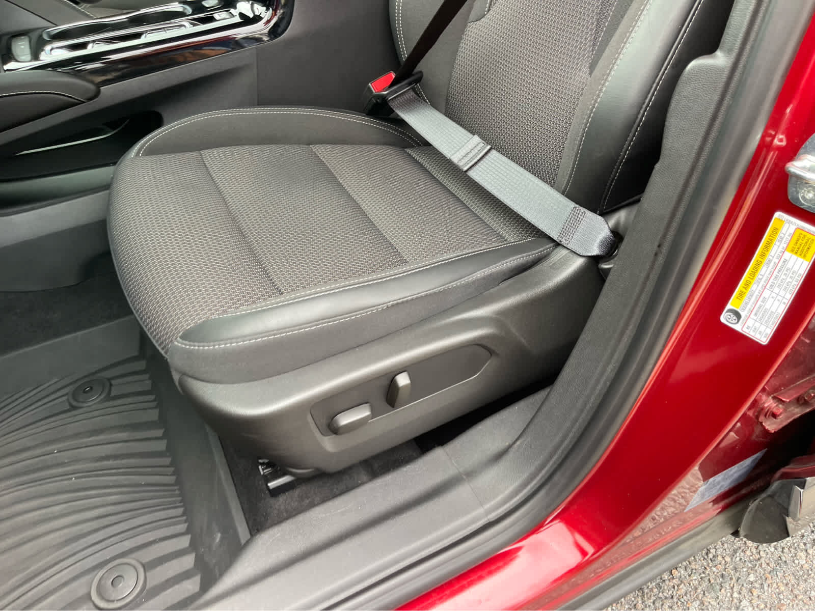 Used 2022 Buick Envision Preferred FWD image 16