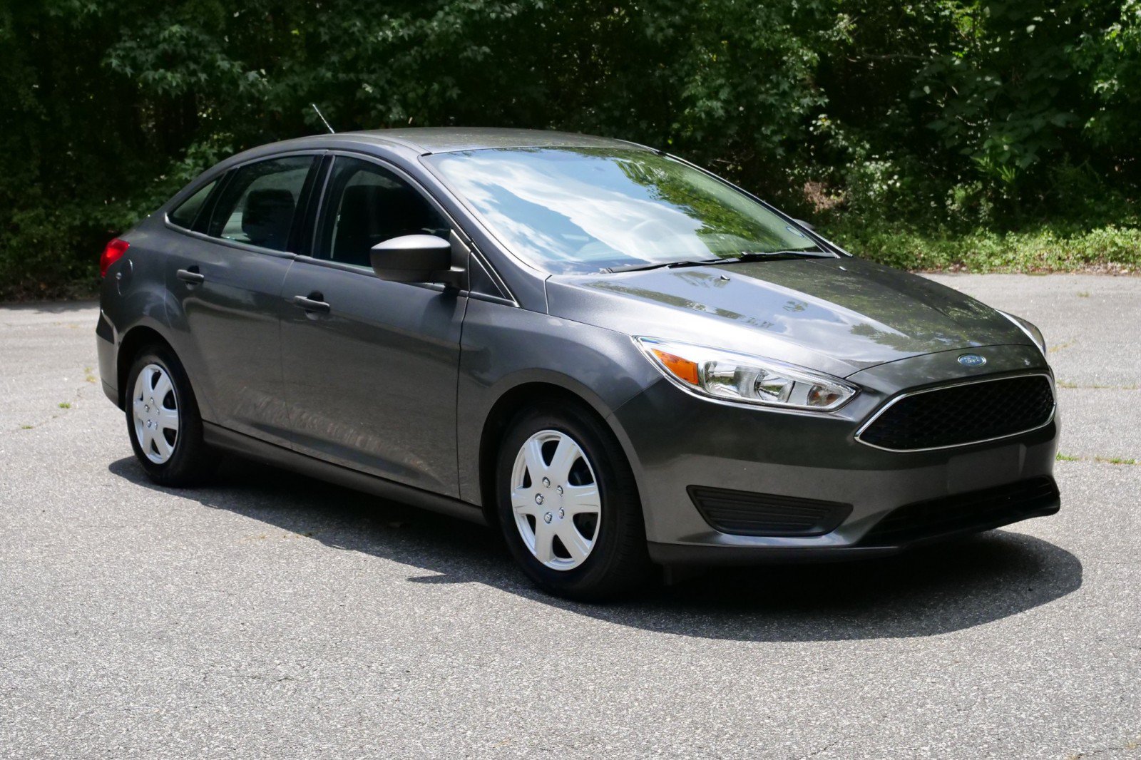 Used 2018 Ford Focus S FWD image 4