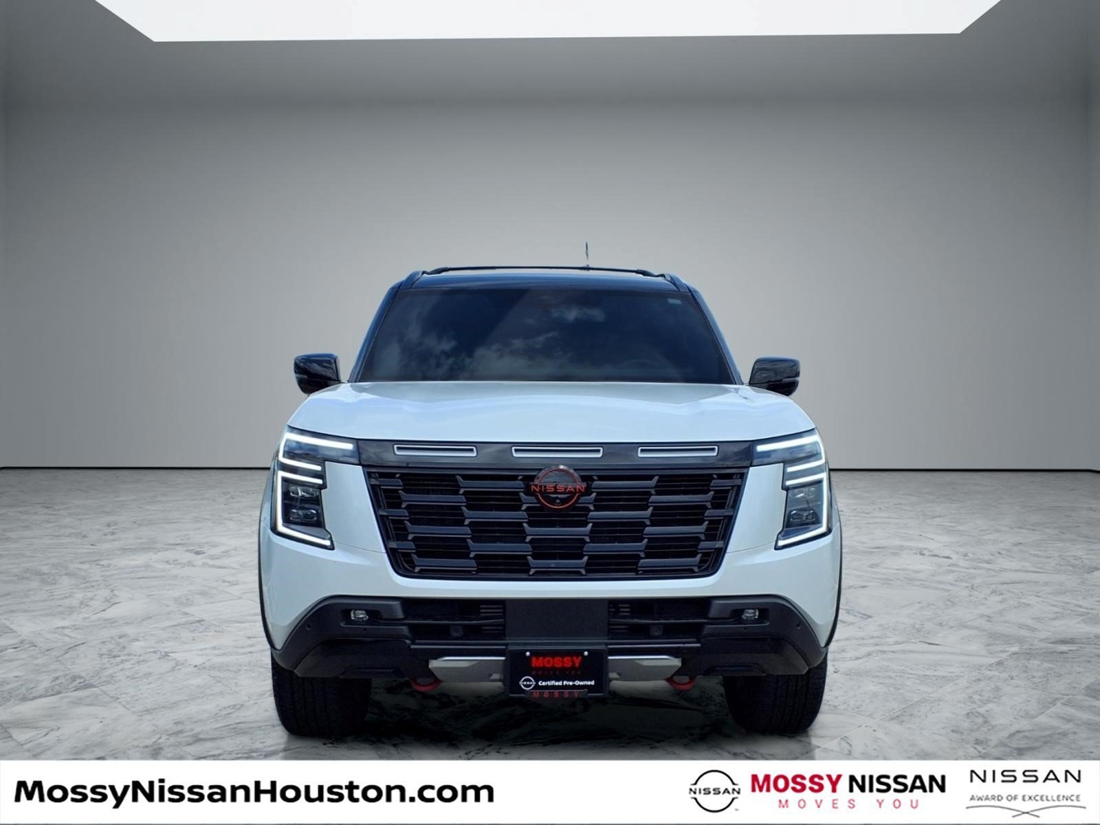 Certified 2025 Nissan Armada PRO-4X AWD/4WD image 3