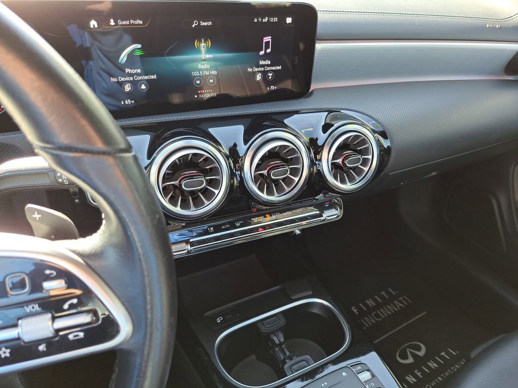 Used 2022 Mercedes-Benz CLA 250 image 13