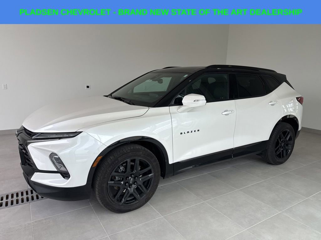 Used 2024 Chevrolet Blazer RS w/ LPO, Floor Liner Package image 1