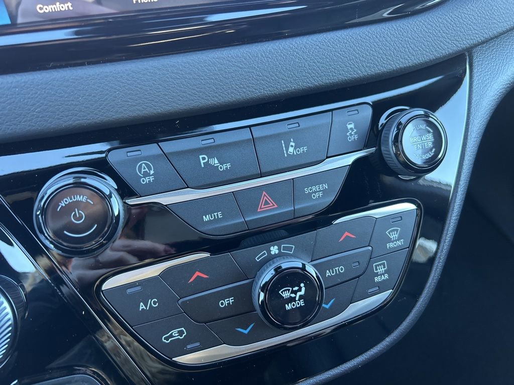 New 2026 Chrysler Voyager LX FWD image 27
