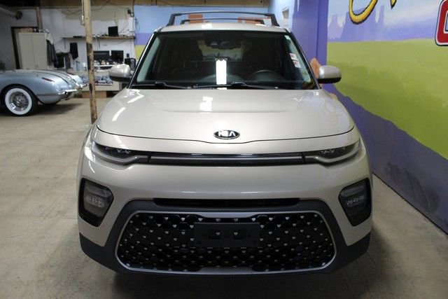 Used 2020 Kia Soul EX image 2