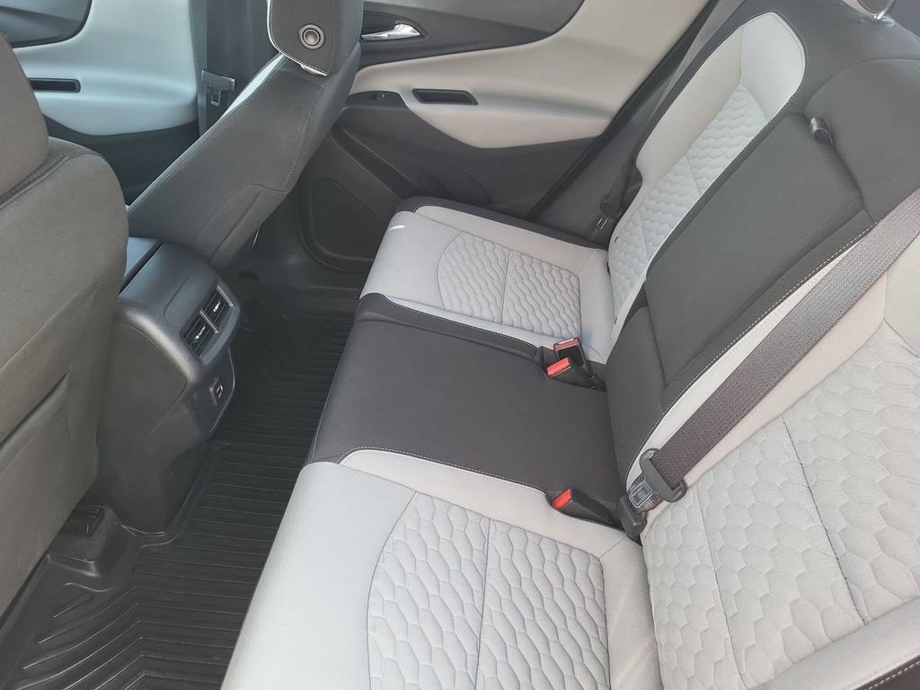Used 2020 Chevrolet Equinox LS AWD/4WD image 30
