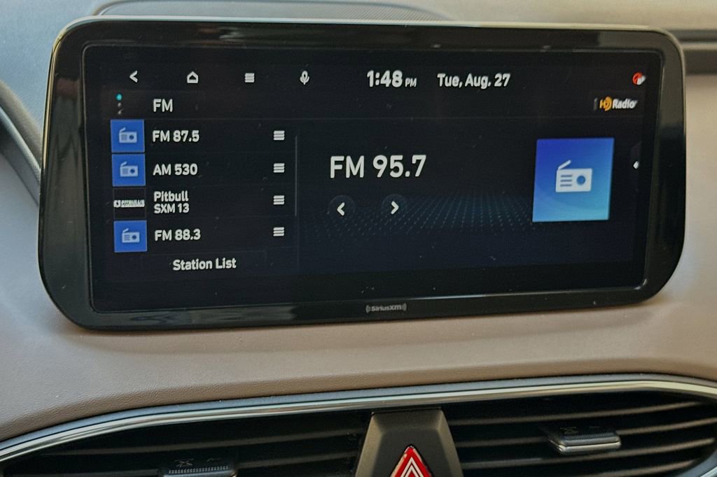 Used 2023 Hyundai Santa Fe SEL Convenience image 16