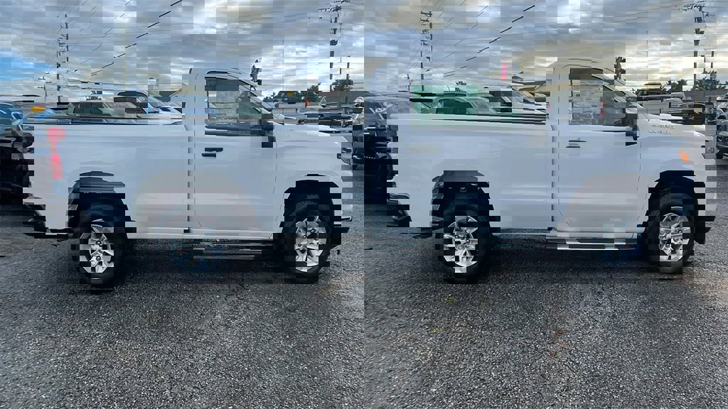New 2025 Chevrolet Silverado 1500 W/T image 4