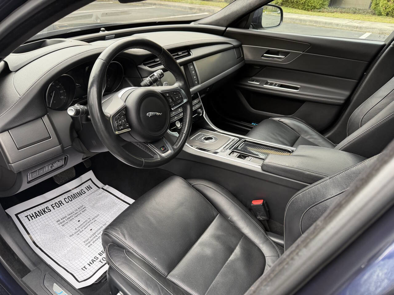 Used 2018 Jaguar XF S image 15