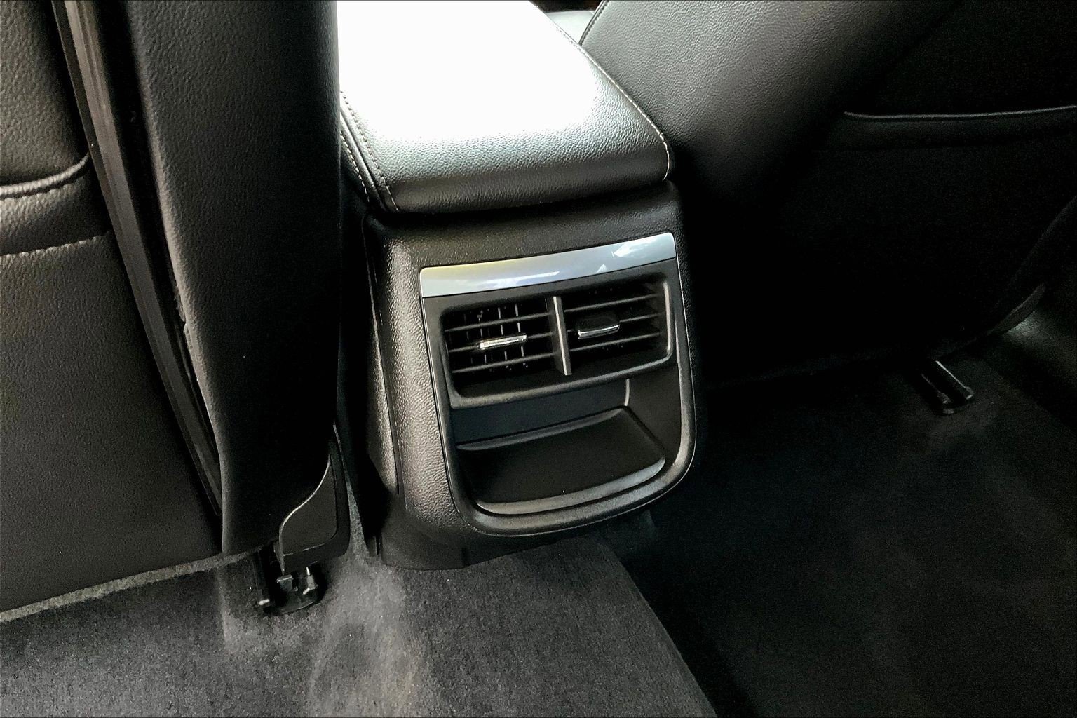 Used 2019 Chevrolet Impala LT image 10
