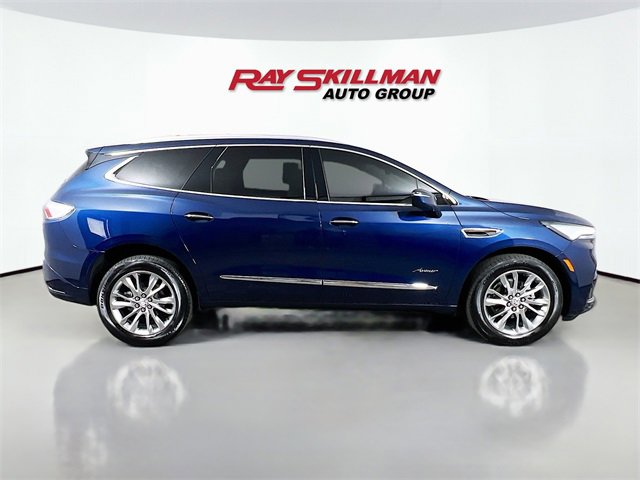 Used 2023 Buick Enclave Avenir w/ Avenir Technology Package image 8