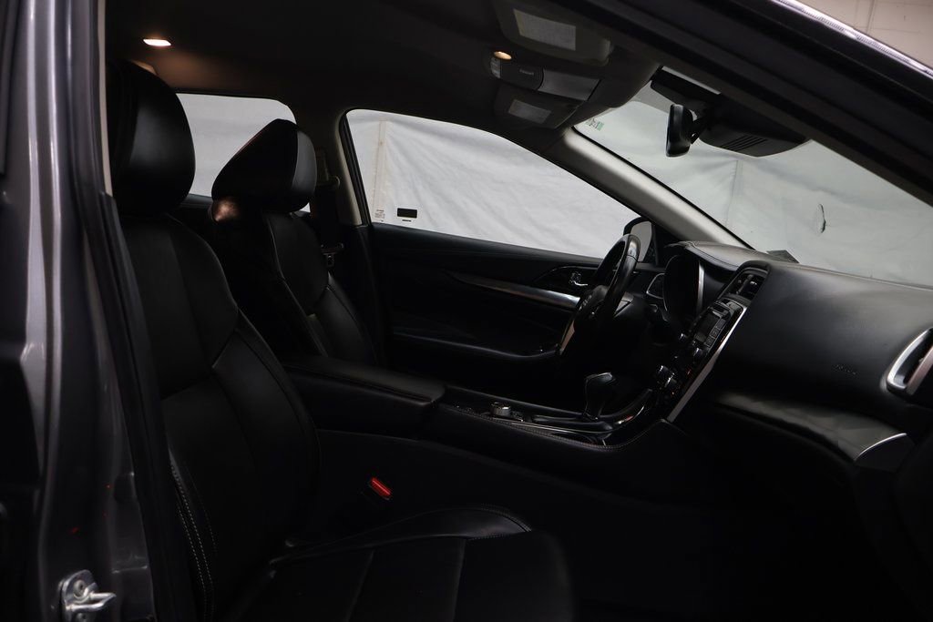 Used 2023 Nissan Maxima SV w/ Floor Mat Group image 10
