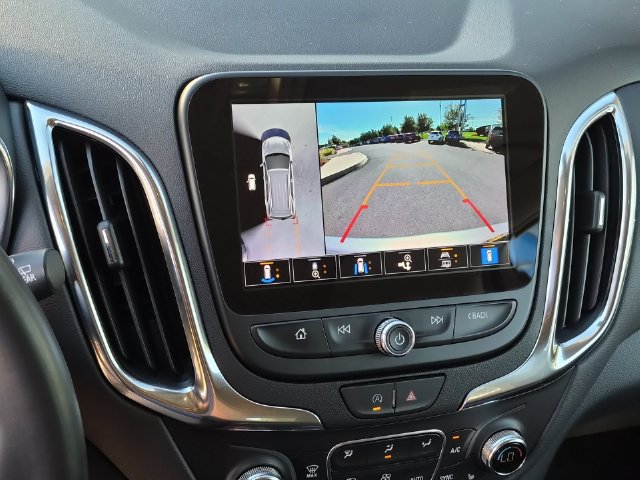Used 2024 Chevrolet Equinox LT AWD/4WD image 17