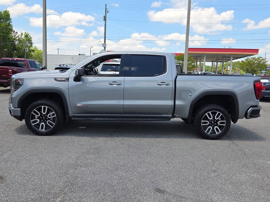 Used 2023 GMC Sierra 1500 AT4 w/ AT4 Premium Package AWD/4WD image 2