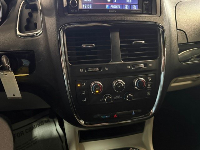 Certified 2020 Dodge Grand Caravan SXT FWD image 48