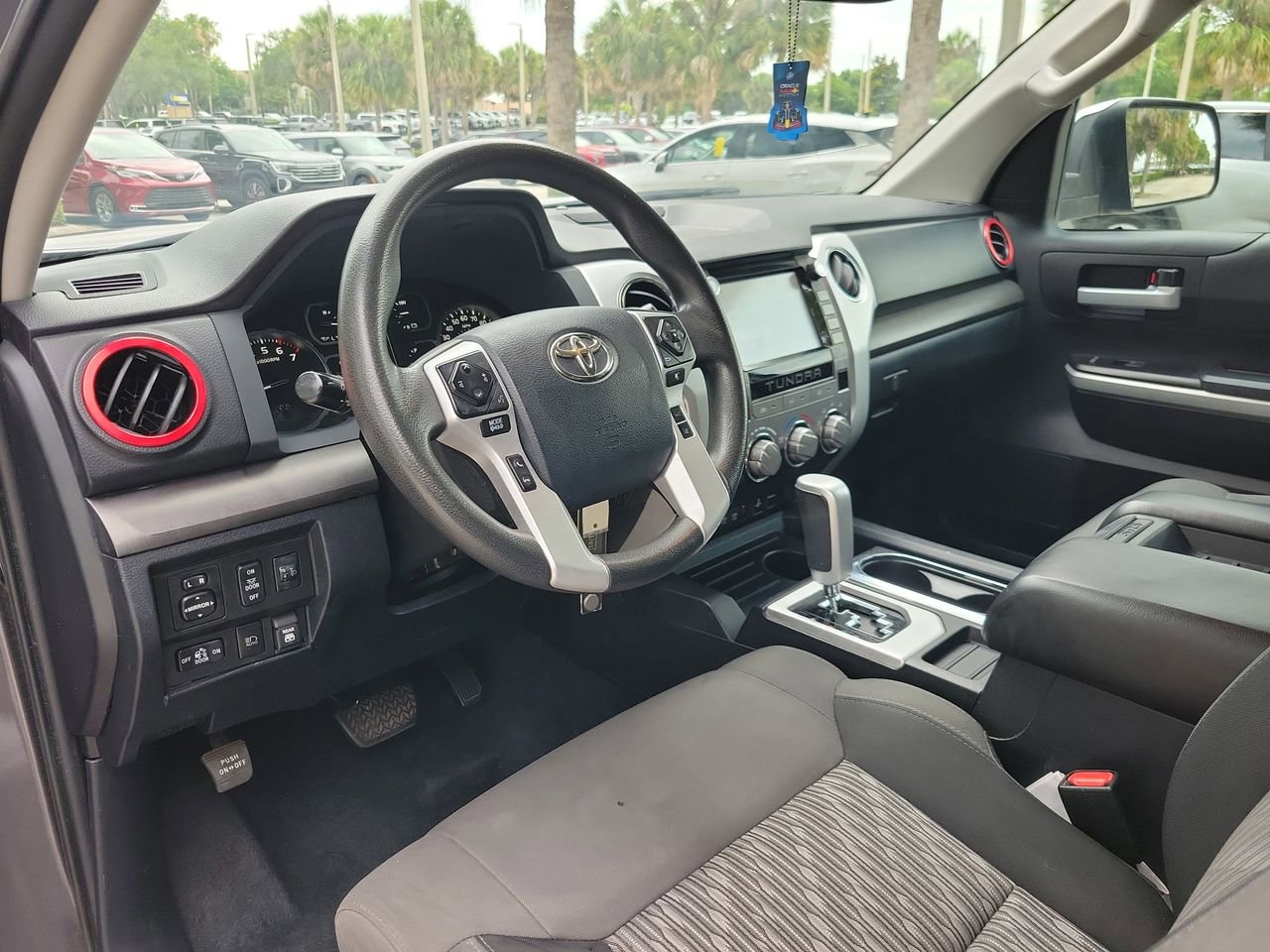 Used 2020 Toyota Tundra SR5 w/ SR5 Upgrade Package AWD/4WD image 15