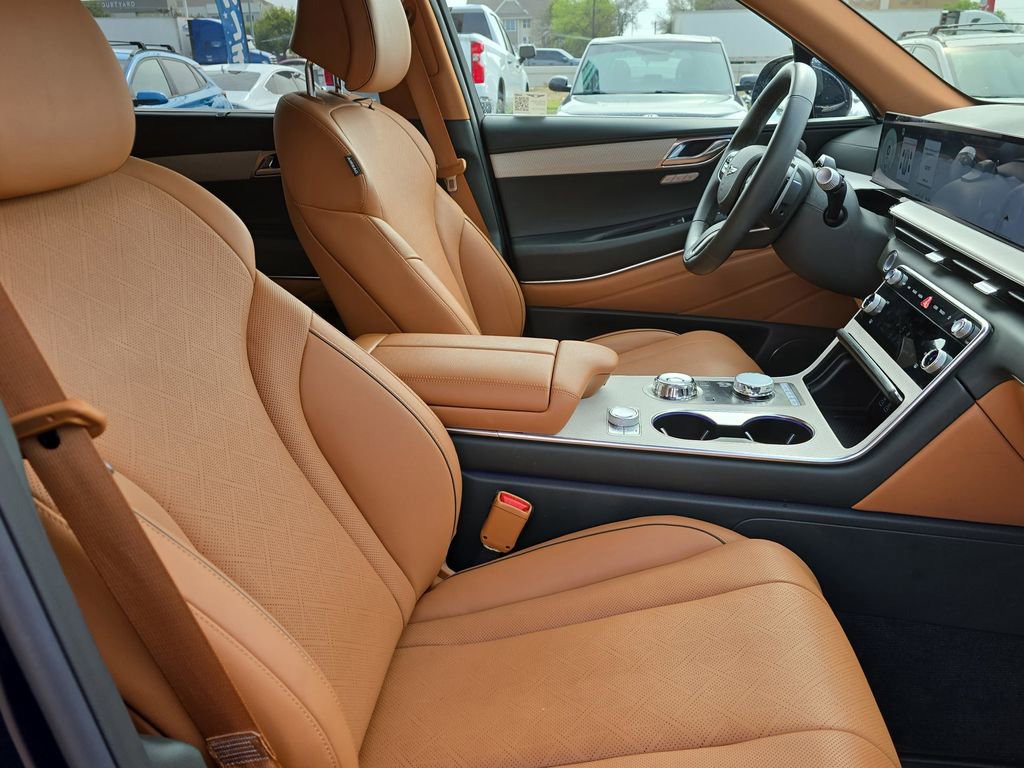 Used 2025 Genesis GV80 3.5T Advanced image 10