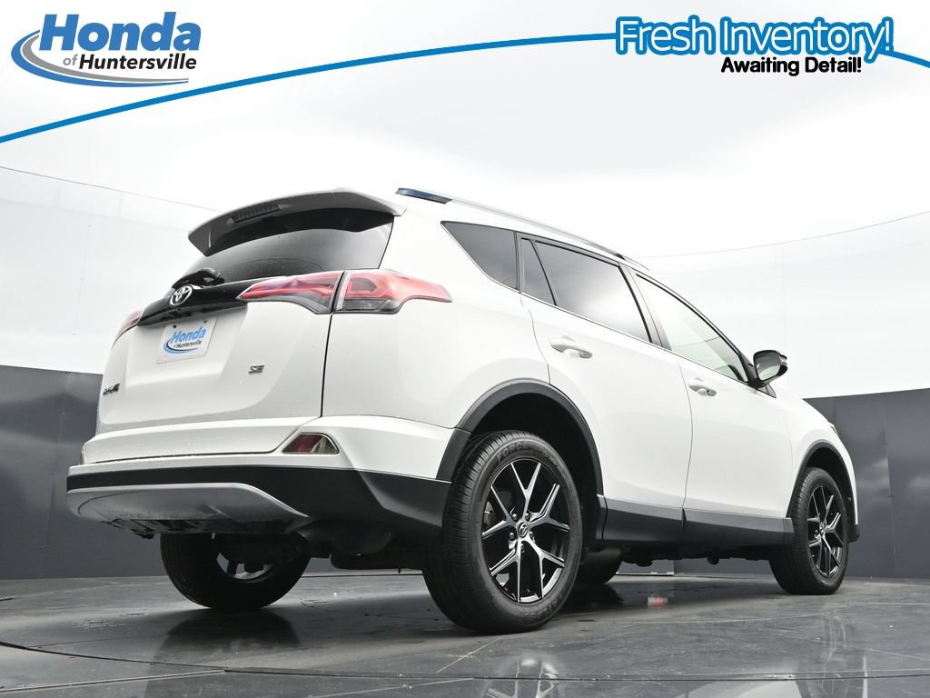 Used 2016 Toyota RAV4 SE FWD image 35
