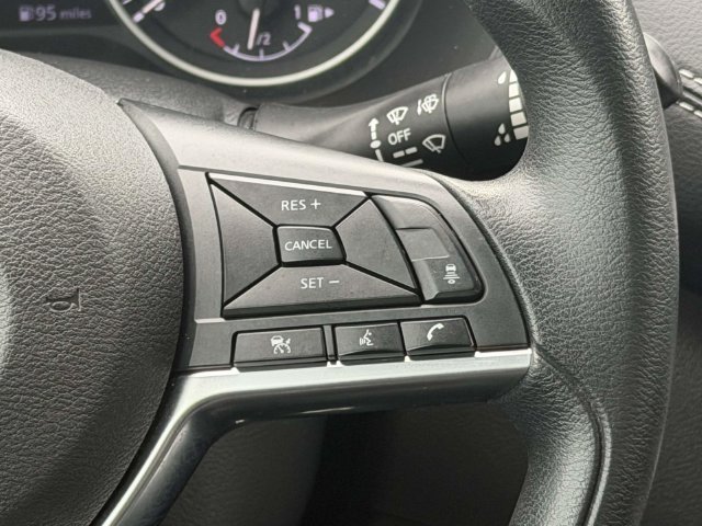 Used 2024 Nissan Sentra SV FWD image 21