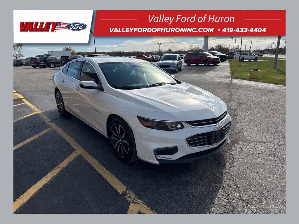 Used 2017 Chevrolet Malibu LT image 1
