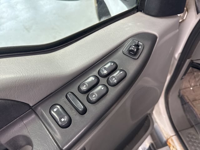 Used 2005 Ford F250 XLT AWD/4WD image 22