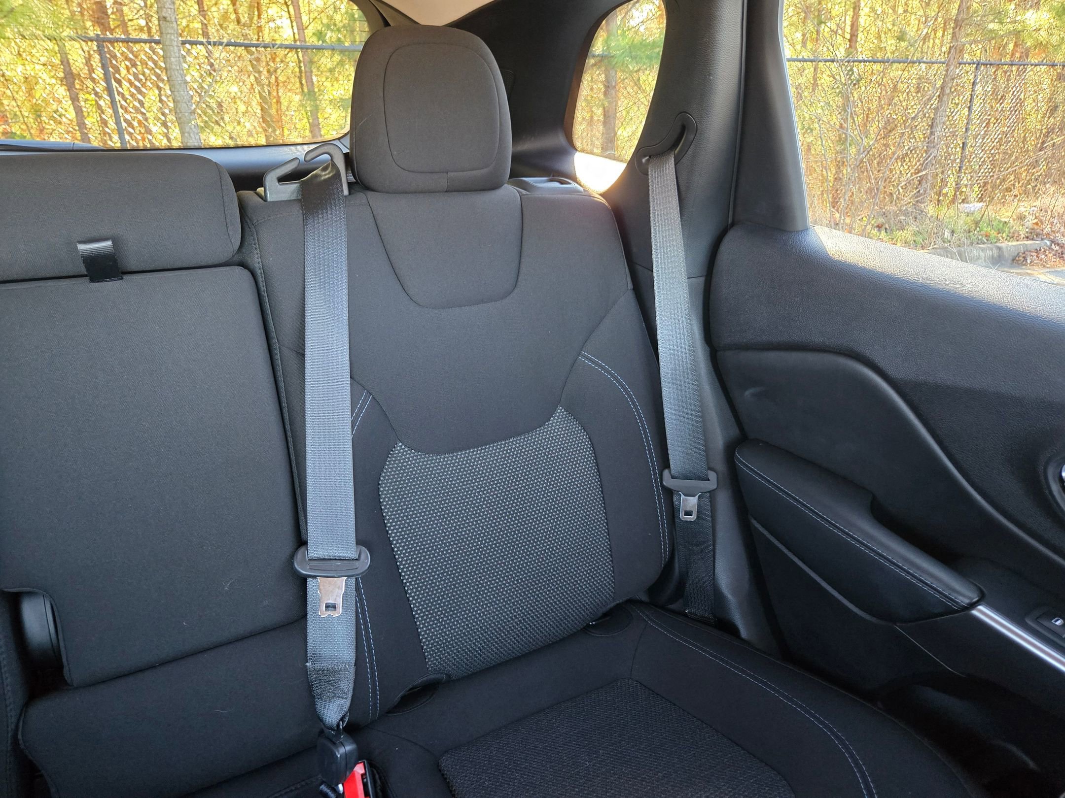 Used 2021 Jeep Cherokee Latitude image 31