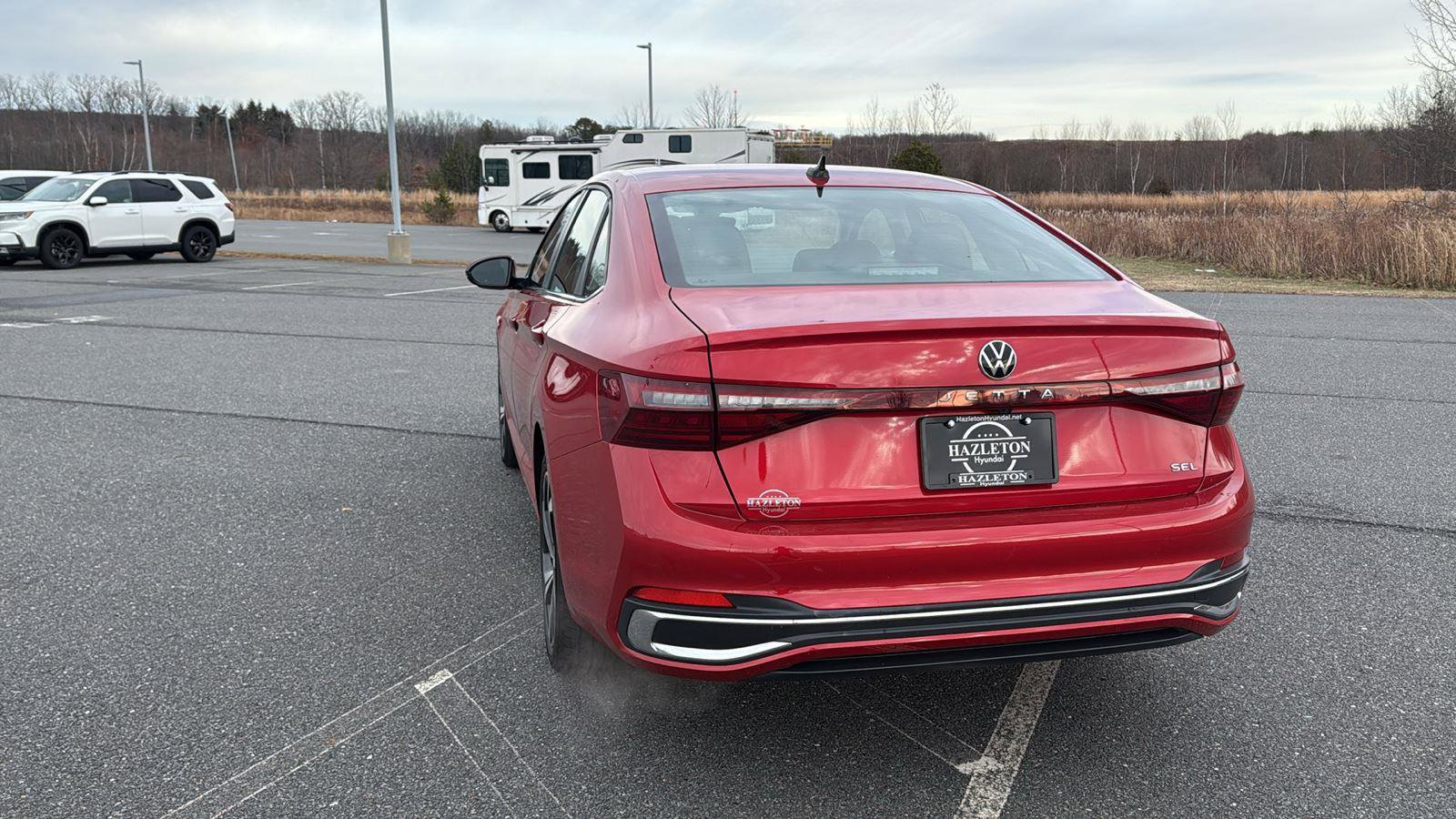 Used 2025 Volkswagen Jetta SEL image 9