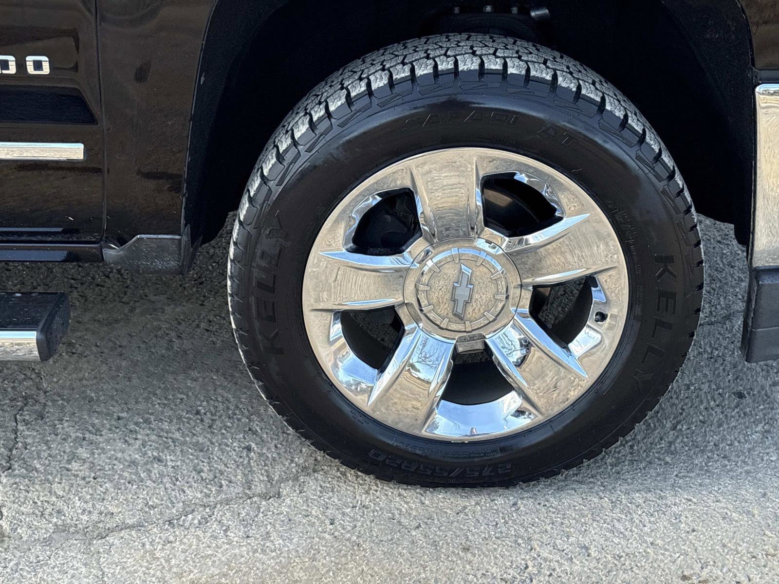 Used 2017 Chevrolet Silverado 1500 LTZ w/ High Desert Package image 10