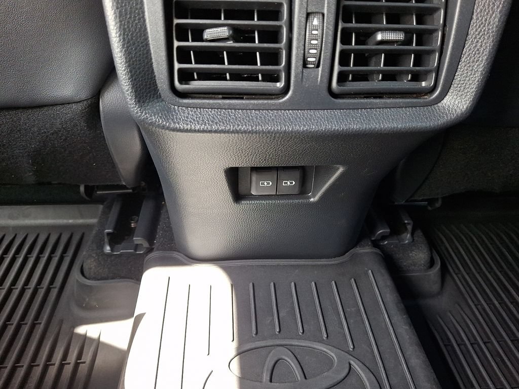 Used 2024 Toyota Venza Limited AWD/4WD image 13