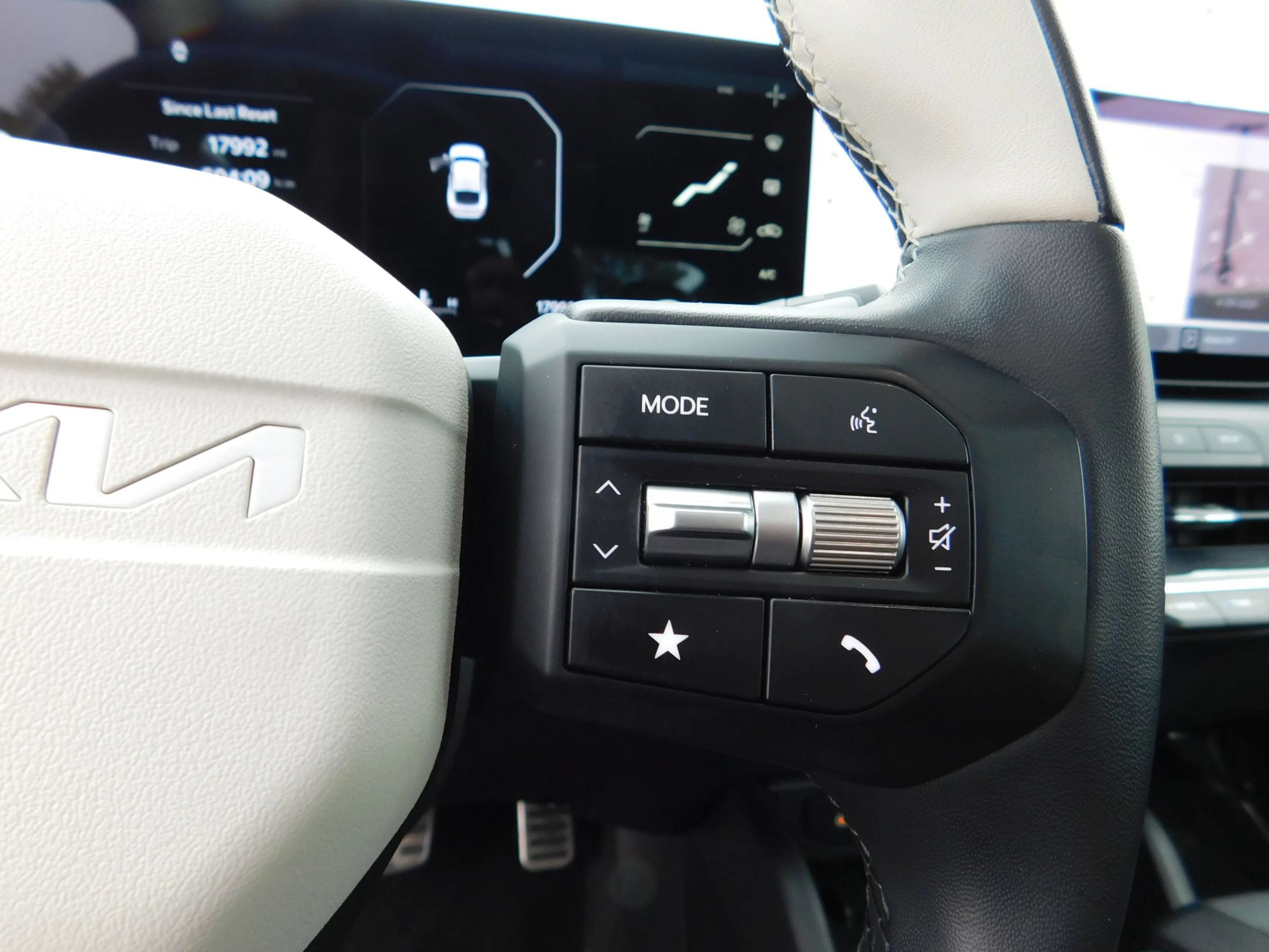 Used 2025 Kia K4 GT-Line Turbo FWD image 23