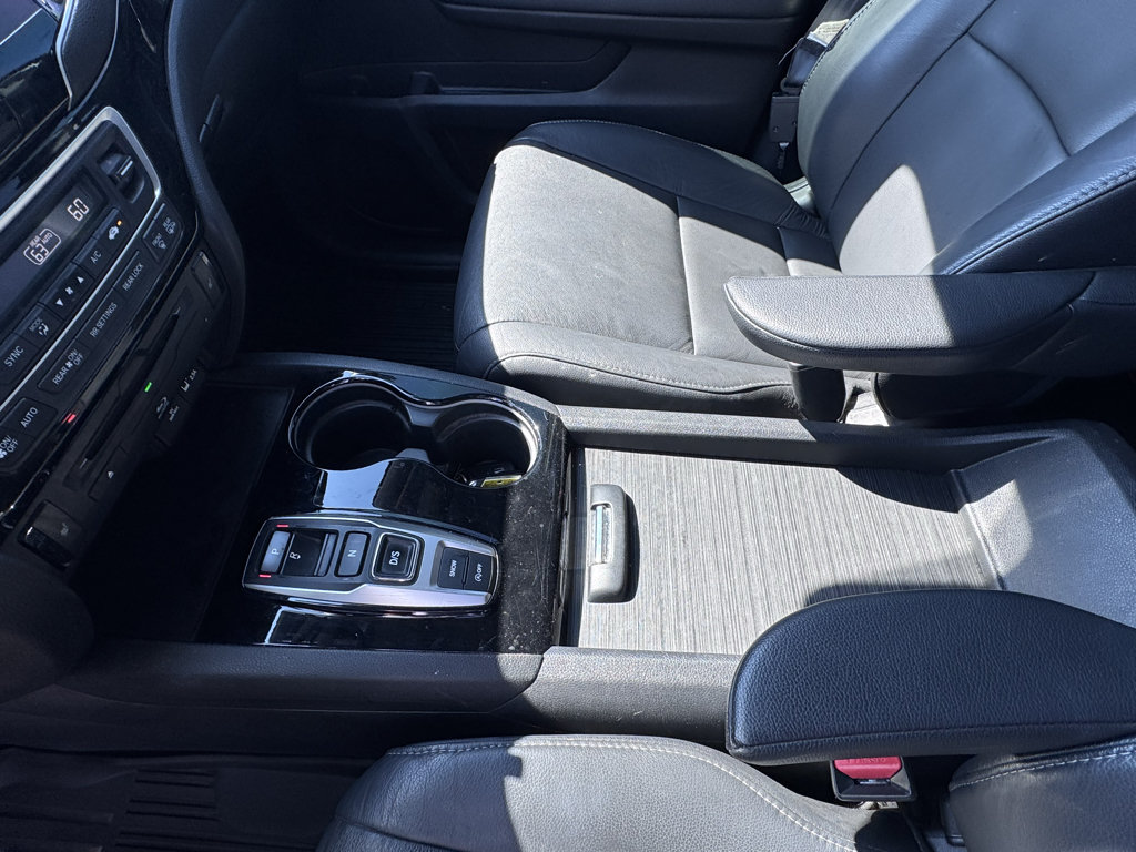 Used 2022 Honda Pilot Touring image 15