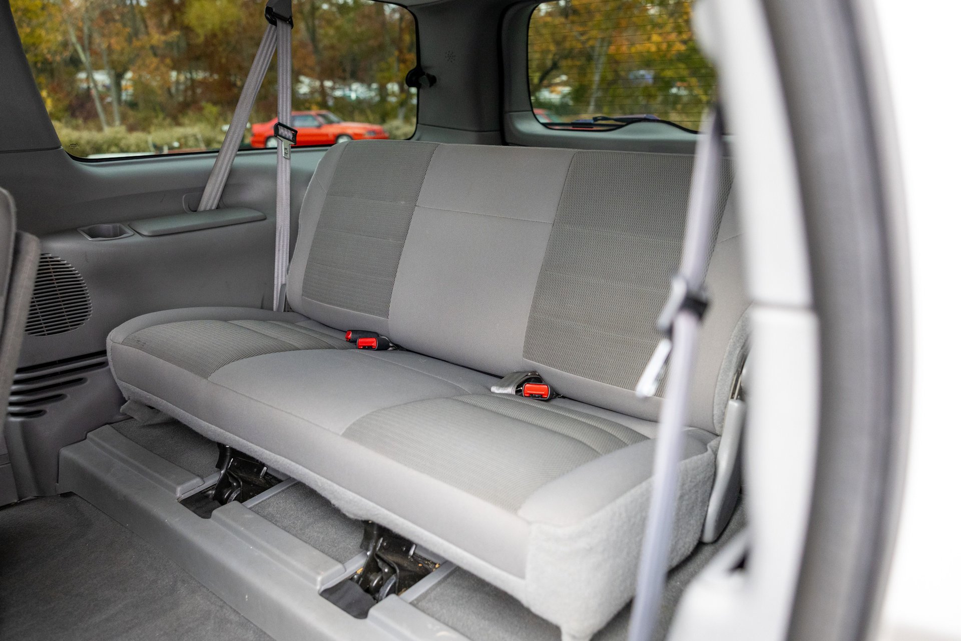 Used 2005 Ford Excursion XLS image 38