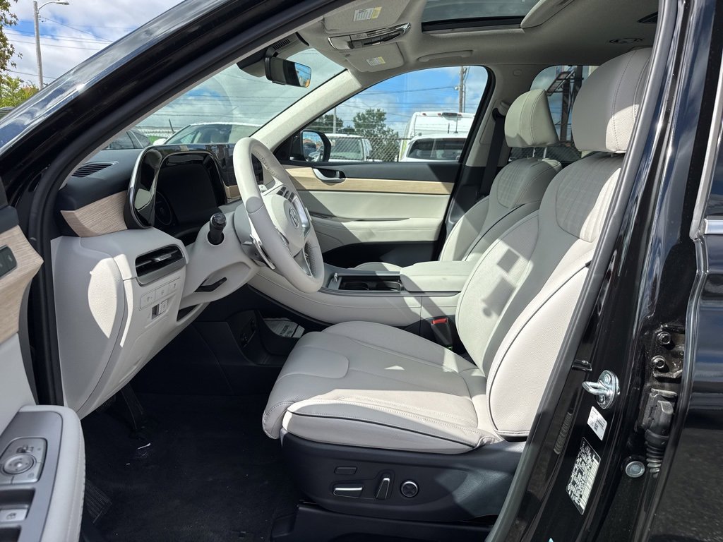 New 2025 Hyundai Palisade Limited image 12