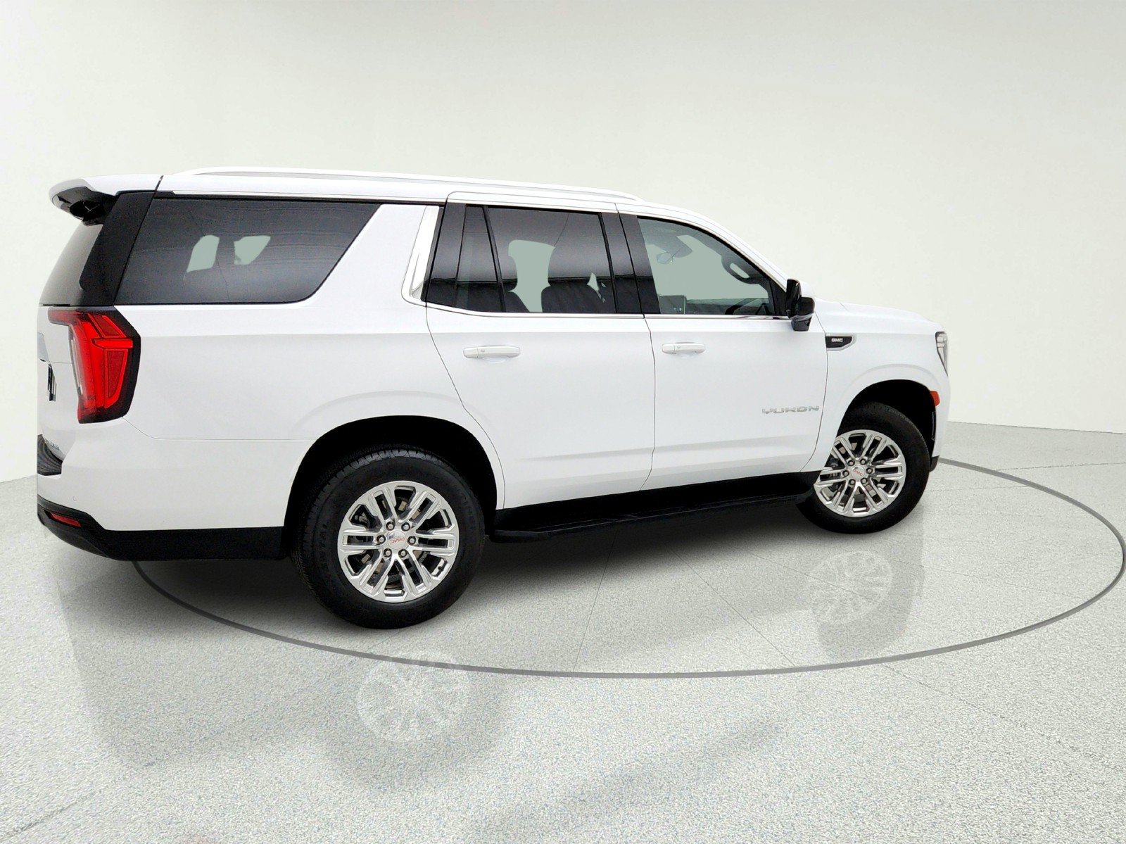 Used 2024 GMC Yukon SLE w/ Max Trailering Package AWD/4WD image 8