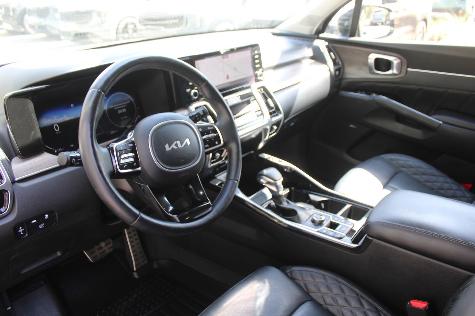 Certified 2023 Kia Sorento SX Prestige image 23