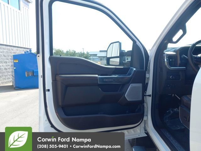 New 2026 Ford F350 4x4 Crew Cab DRW Super Duty image 10