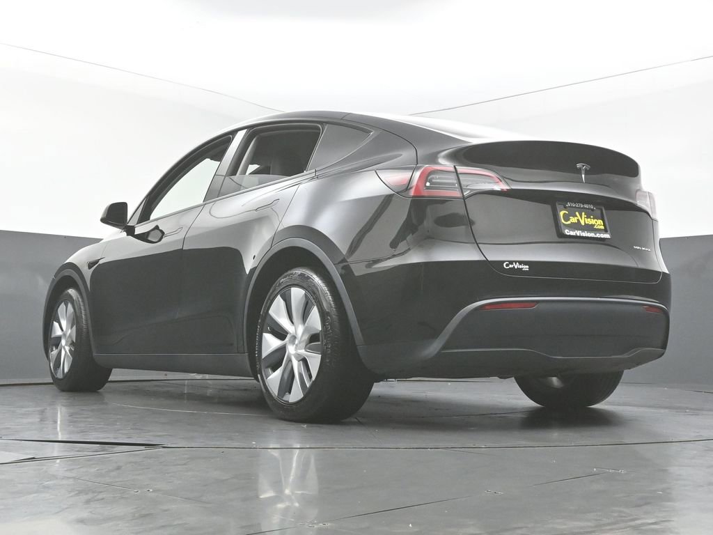 Used 2023 Tesla Model Y Long Range AWD/4WD image 42