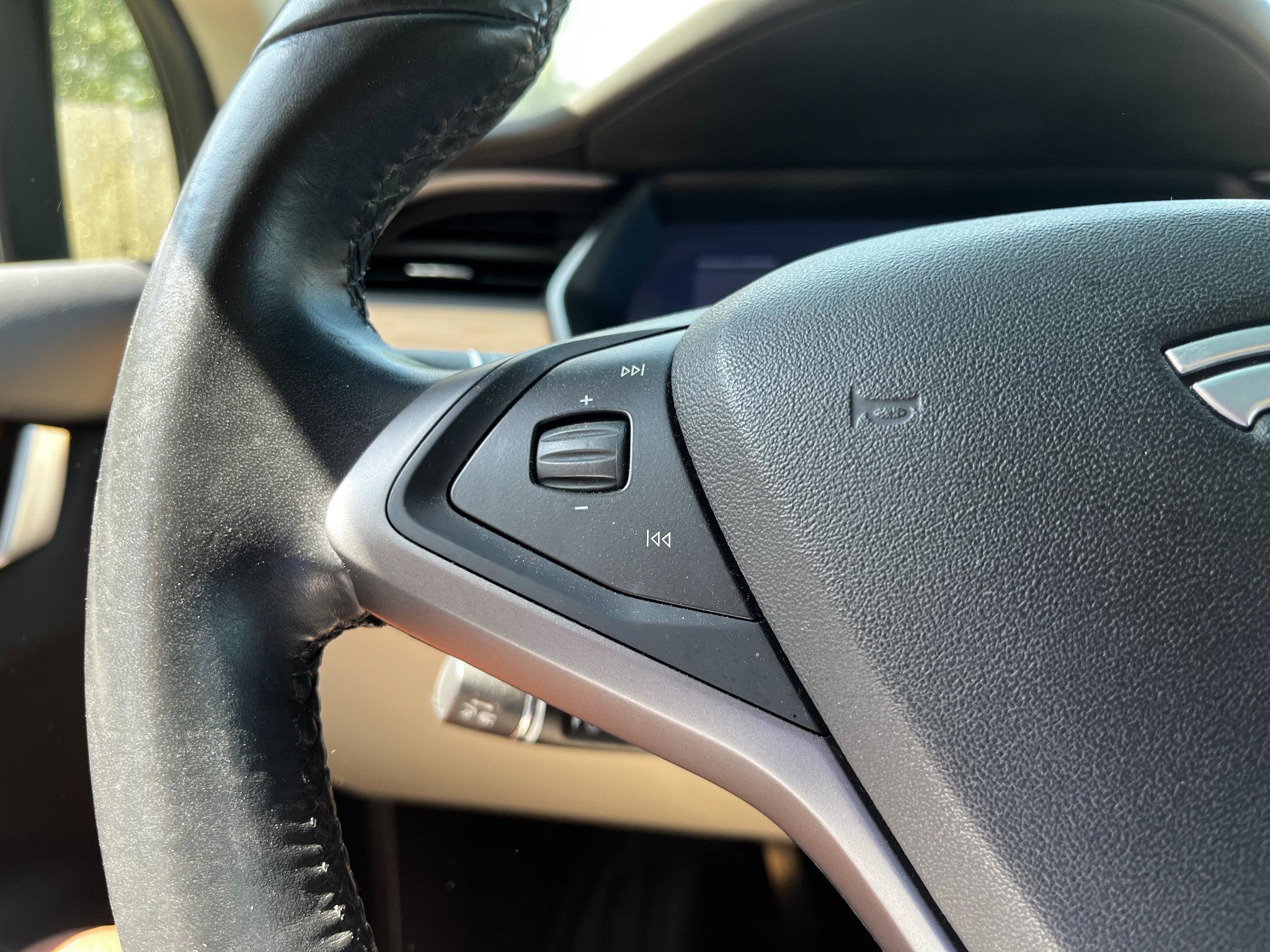 Used 2018 Tesla Model X 100D image 26