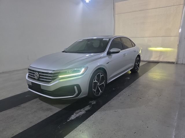 Used 2020 Volkswagen Passat 2.0T R-Line FWD image 1