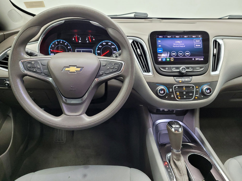Used 2020 Chevrolet Malibu LT image 22