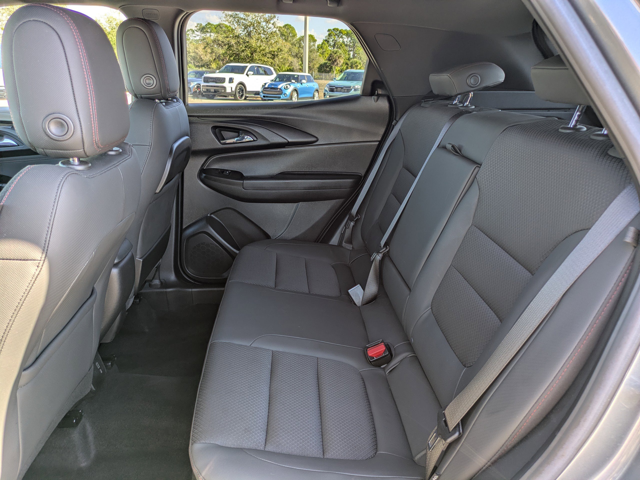 Used 2021 Chevrolet TrailBlazer RS w/ Convenience Package image 15