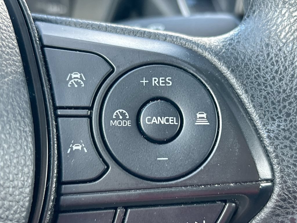 Used 2023 Toyota Corolla LE FWD image 17