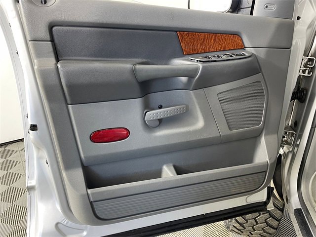 Used 2006 Dodge Ram 2500 Truck Laramie image 14